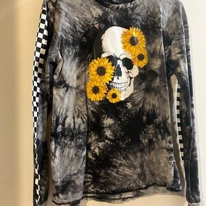 Rue21 Black and Gray Crew Neck Sweater with Skull Graphic